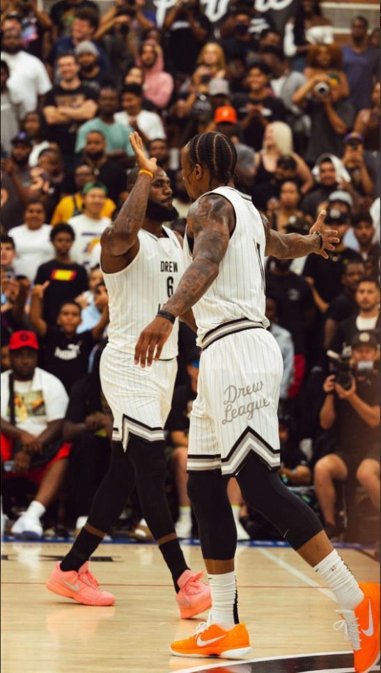 的球迷而言 的球迷而言